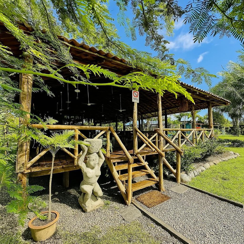 Hotel Cocomar Парріта Екстер'єр фото
